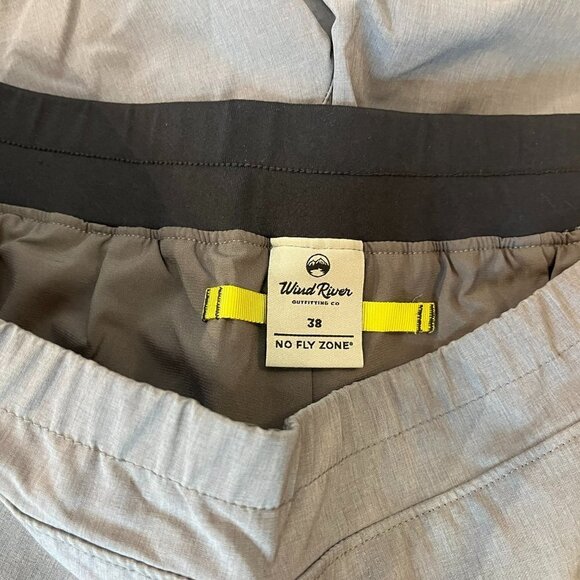 Wind River Outfitting Co. Men's Grey No Fly Zone Shorts - Size 38 - Picture 4 of 4